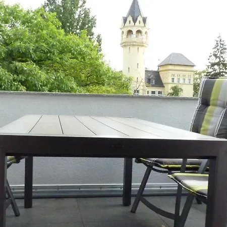 & Kunsthaus Panorama Mit Balkon Apartament *