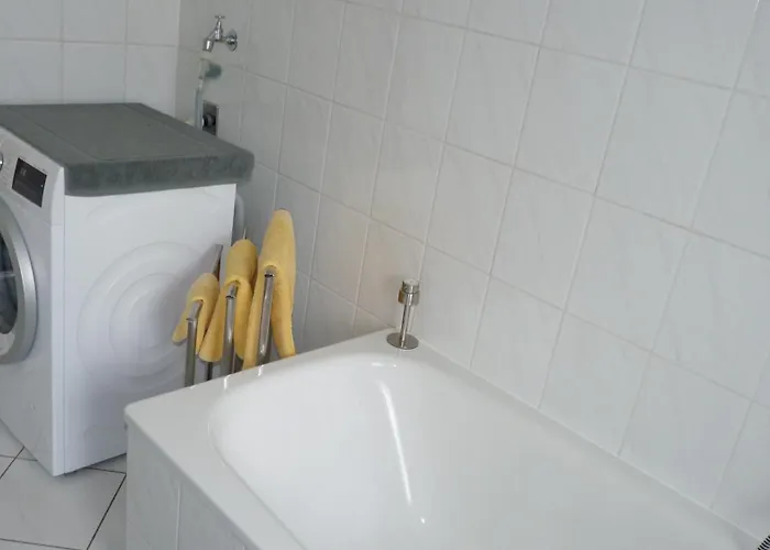 & Kunsthaus Panorama Mit Balkon Apartament *