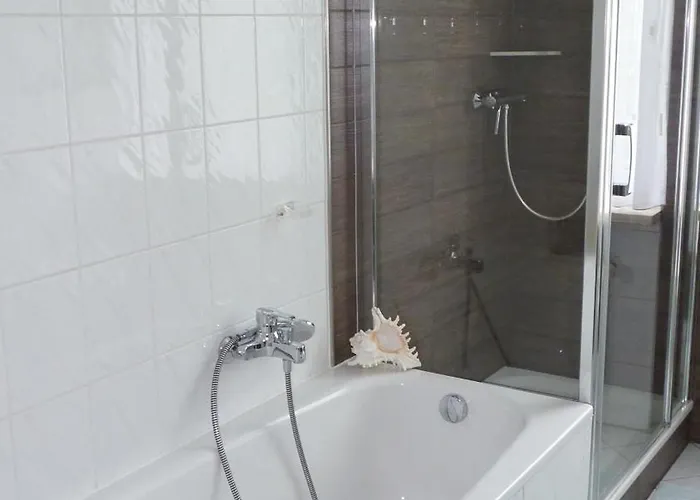 Apartament & Kunsthaus Panorama Mit Balkon *