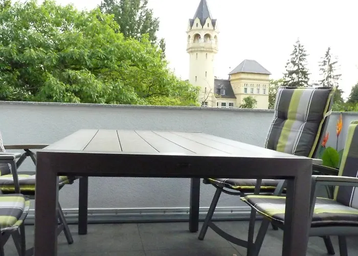 & Kunsthaus Panorama Mit Balkon Apartament *